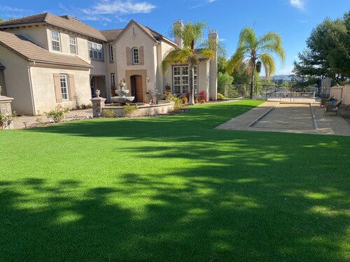 Synthetic turf installation in Camarillo, CA by Cat in a Hammock.