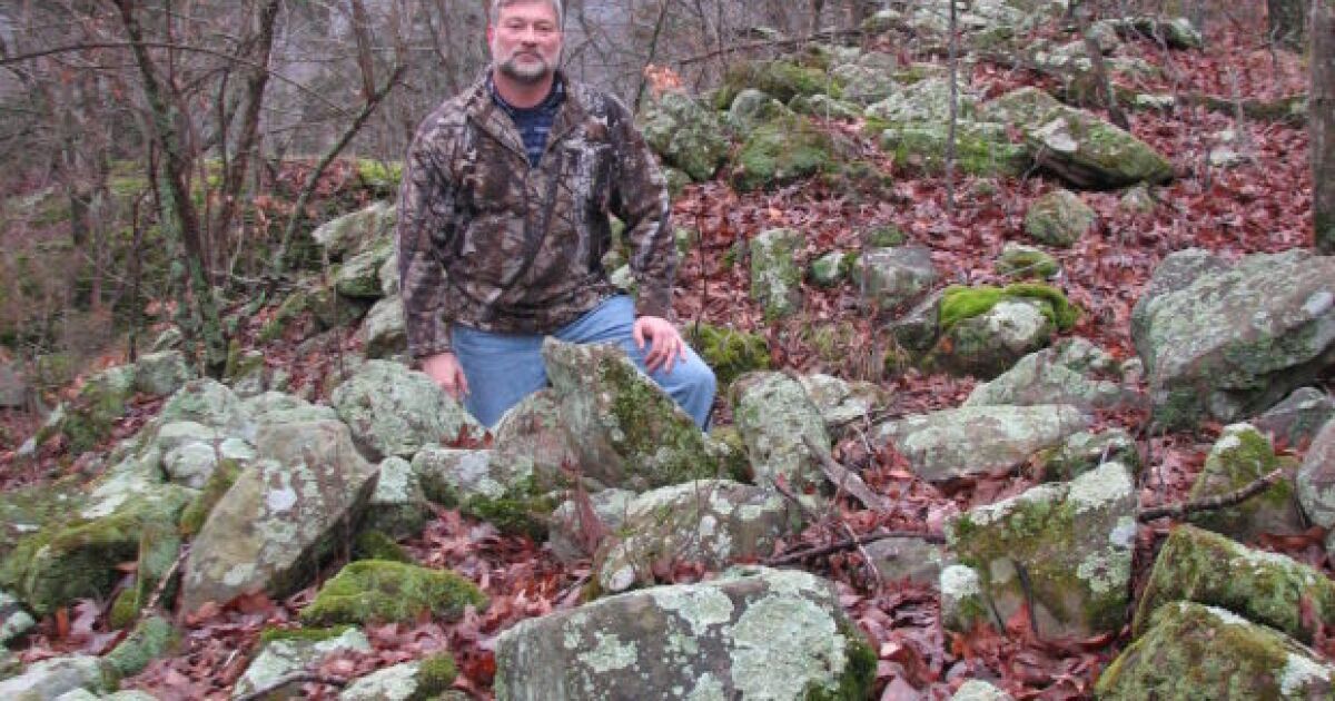 A Look Back at 2015: Mysterious Stone Walls of Southern Illinois